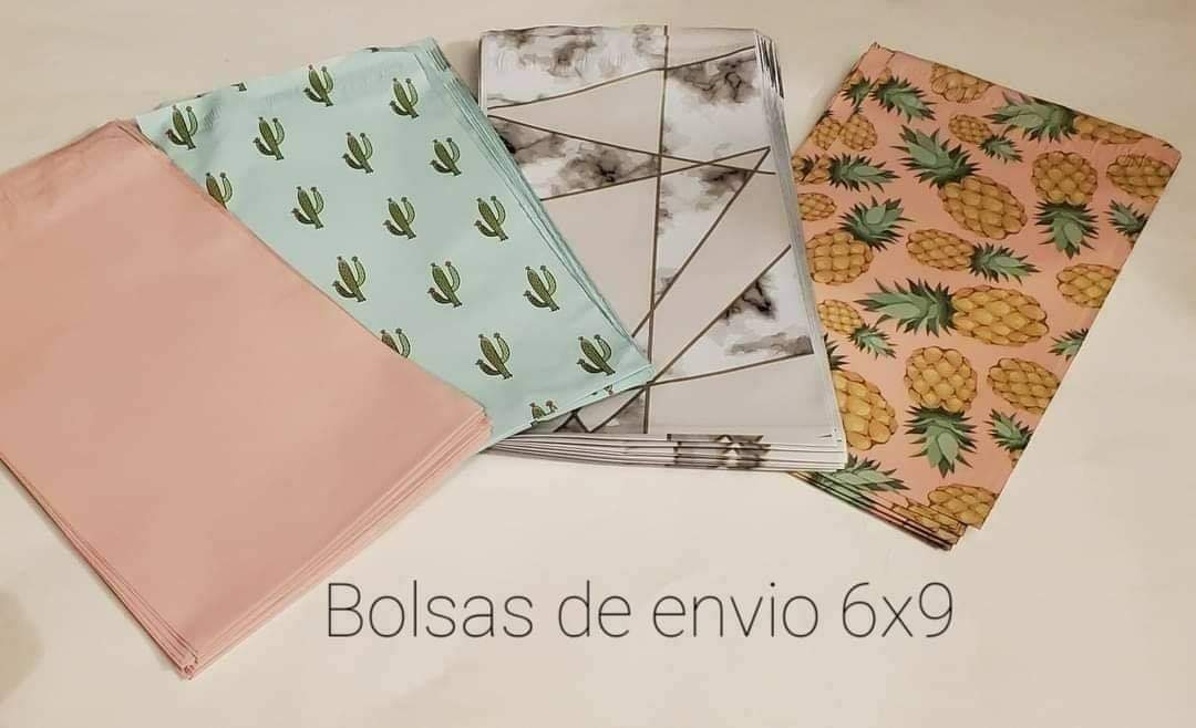 Set Mix Bolsas de envio 6x9  (4 diseños)